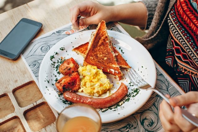 Here’s Where to find Brunch Eats for a Special Big Island Mother’s Day